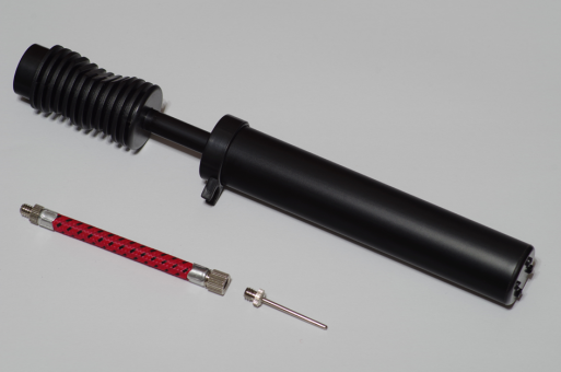 Double-action hand pump 